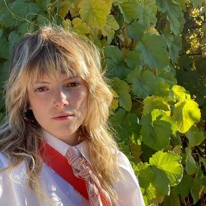 Meet your Posher, Madeline